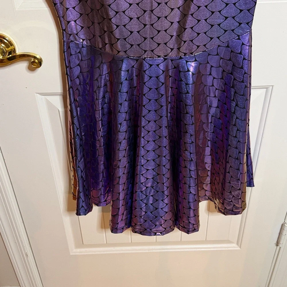 NWOT Spooktacular Creations Metallic Hologram Shiny Mermaid Skirt Costume - Picture 6 of 6